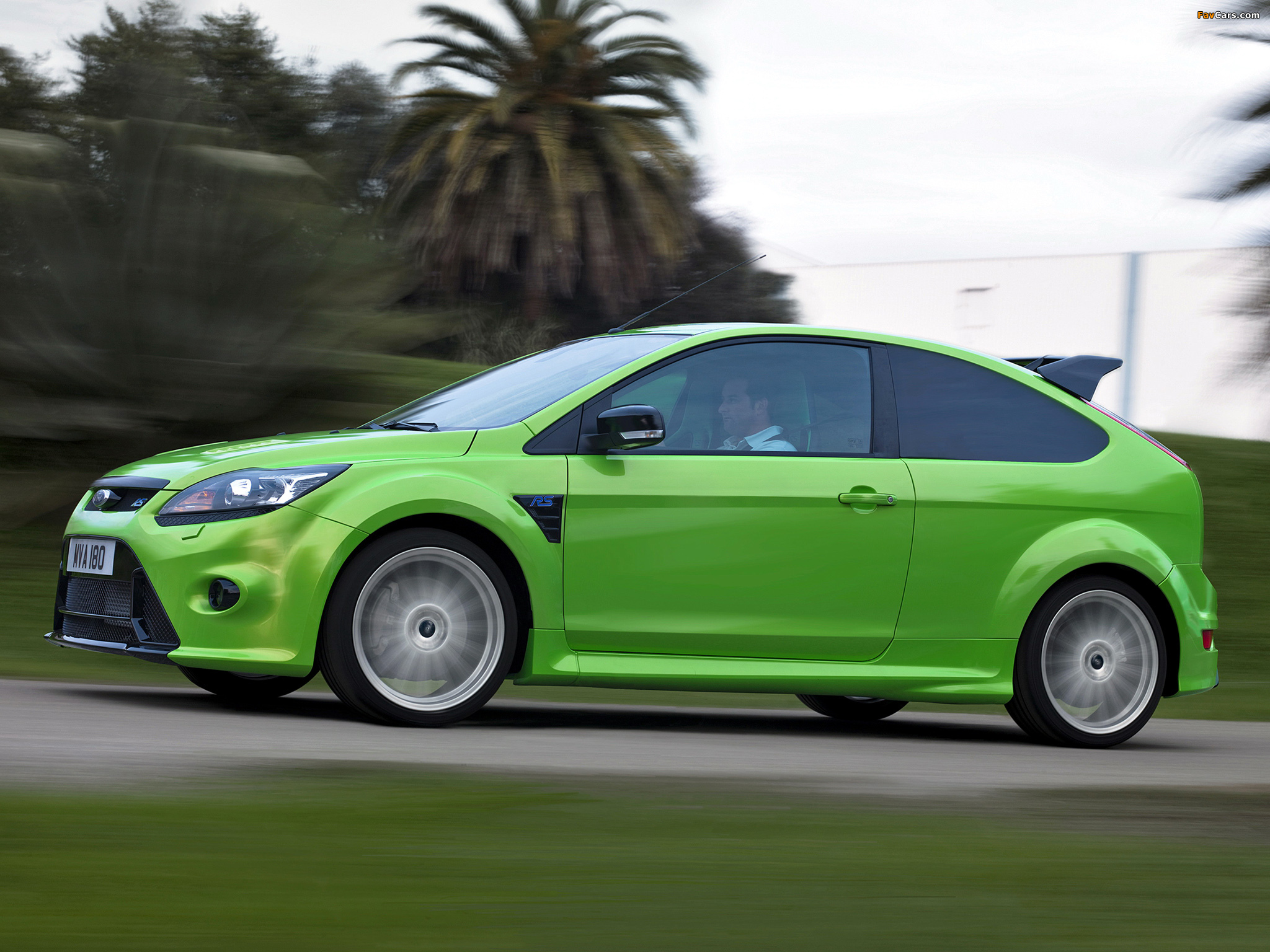 Ford Focus RS 2009–10 wallpapers (2048 x 1536)