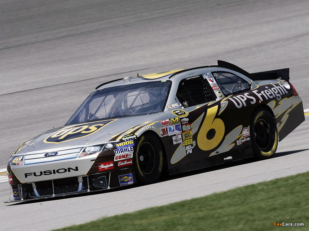 Ford Fusion NASCAR Sprint Cup Series Race Car 2009–12 photos (1024 x 768)