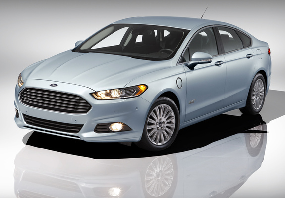 Images of Ford Fusion Energi 2013