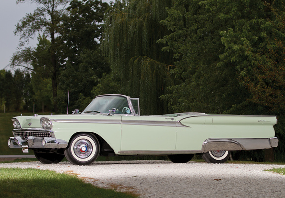 Photos of Ford Galaxie Skyliner 1959