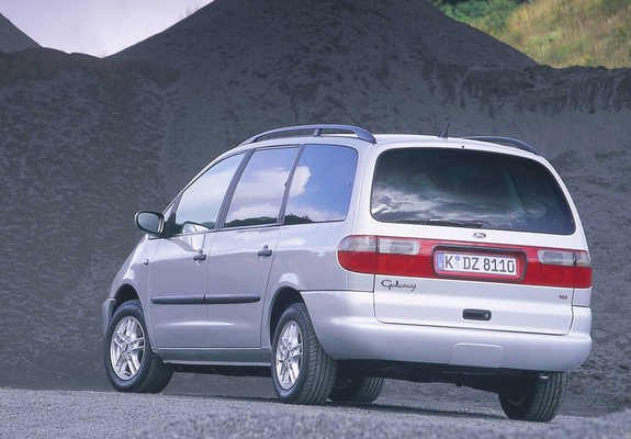 Ford Galaxy 1995–99 pictures
