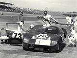 Photos of Ford GT40 at Daytona 1965