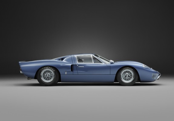 Pictures of Ford GT40 Prototype (MkIII XP130/1) 1966