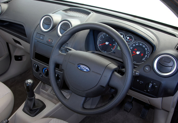 Ford Ikon ZA-spec 2006–08 images