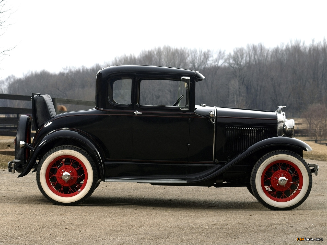 Photos of Ford Model A 5-window Coupe (45B) 1930–31 (1280 x 960)
