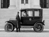 Ford Model T Center Door Sedan 1915–23 pictures
