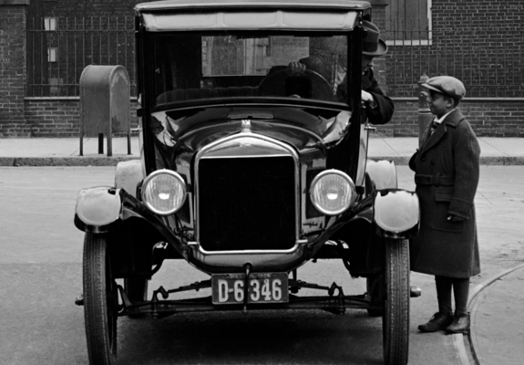 Ford Model T Fordor Sedan 1925–26 pictures