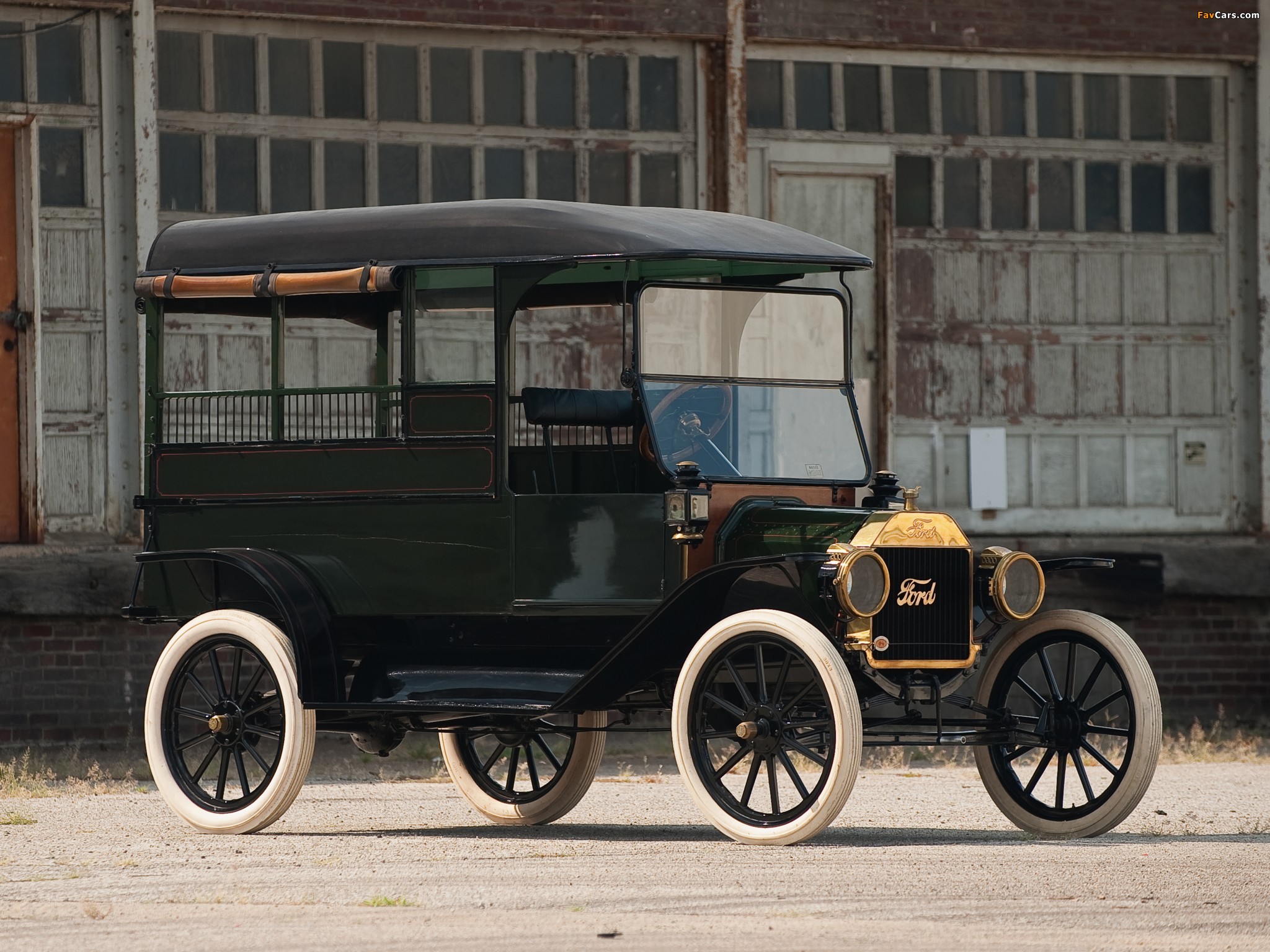 Images of Ford Model T Mail Truck 1913 (2048 x 1536)
