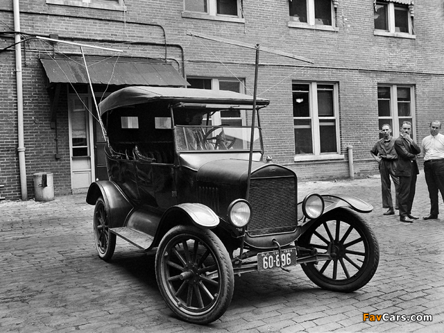 Images of Ford Model T Touring 1923 (640 x 480)