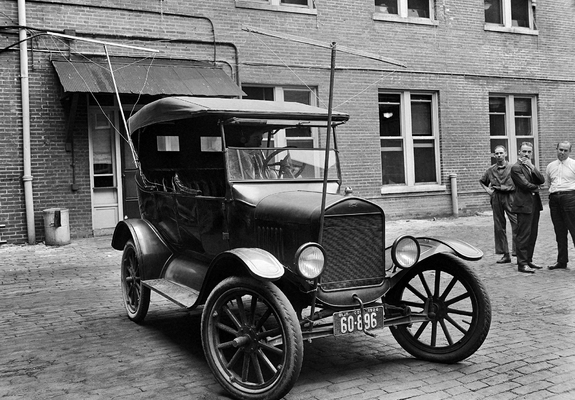 Images of Ford Model T Touring 1923