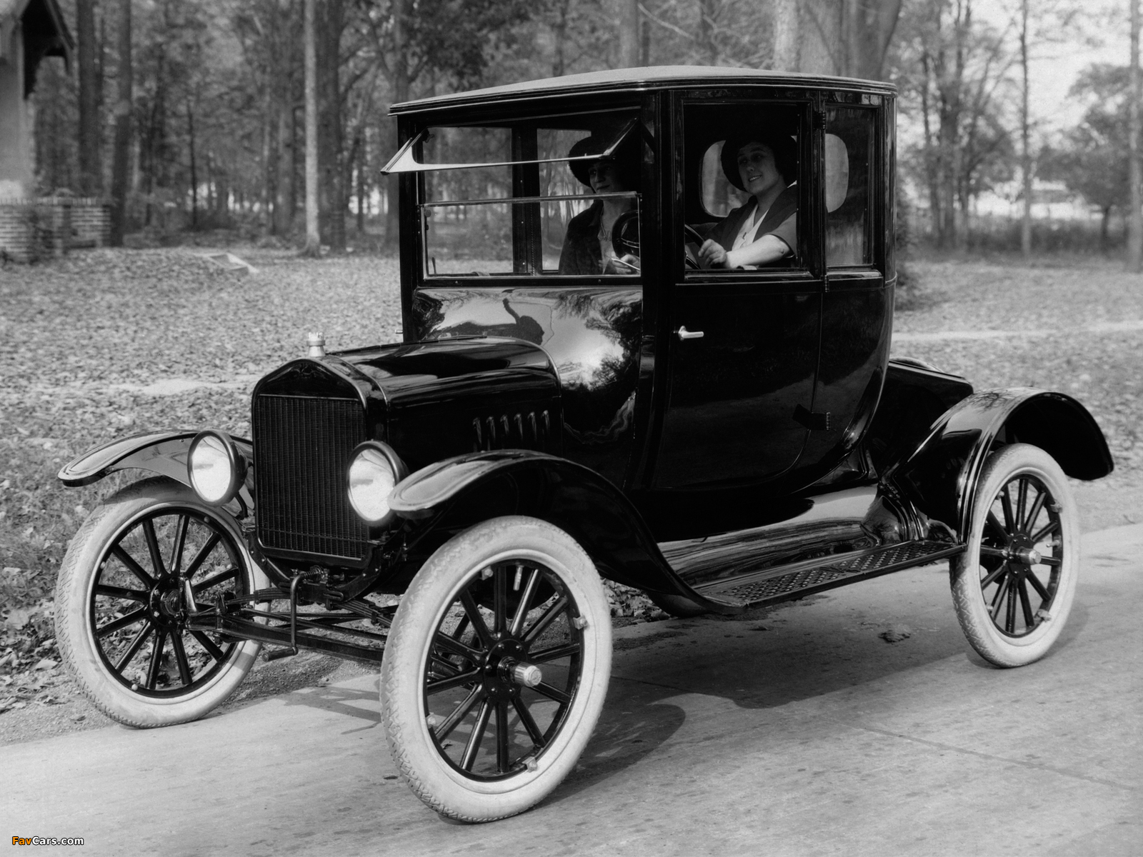 Photos of Ford Model T Coupe 1920 (1600 x 1200)
