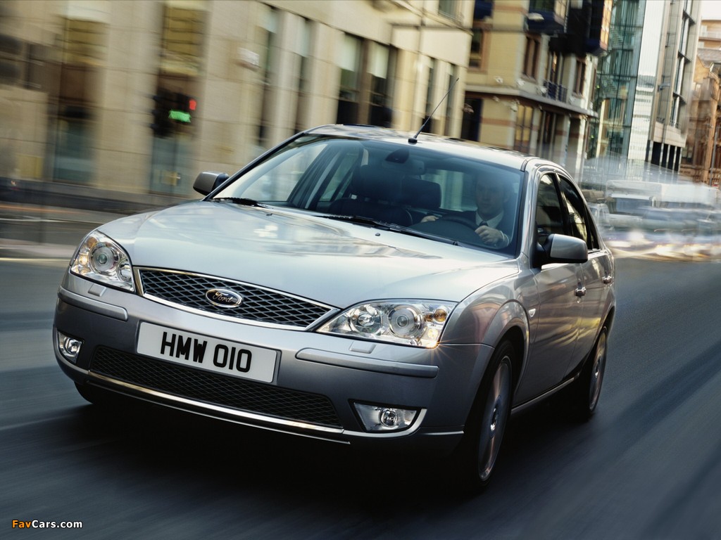Pictures of Ford Mondeo Hatchback 2004–07 (1024 x 768)