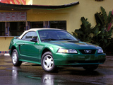 Mustang GT Convertible 1999–2004 photos