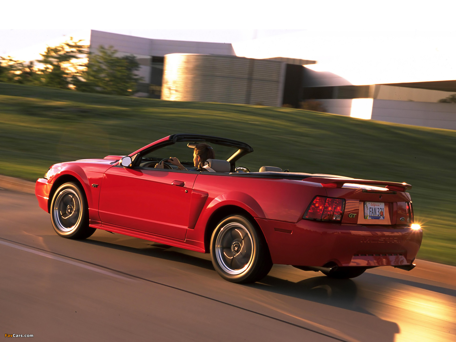 Mustang GT Convertible 1999–2004 photos (1600 x 1200)