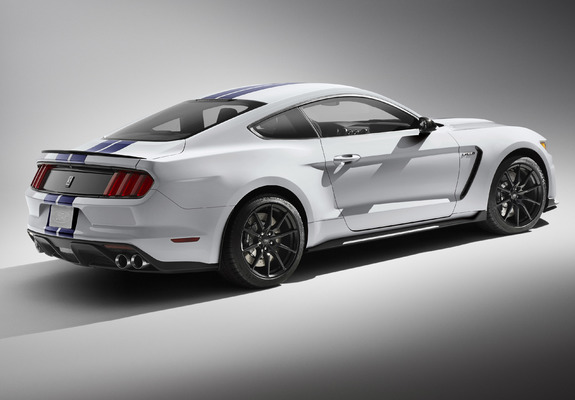 Pictures of Shelby GT350 Mustang 2015