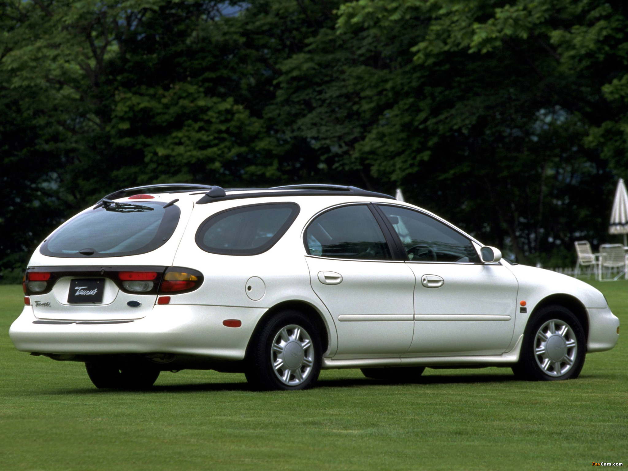 Ford Taurus универсал, 1996–1999, 3 поколение - отзывы ...