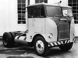 Freightliner 700 1950 wallpapers