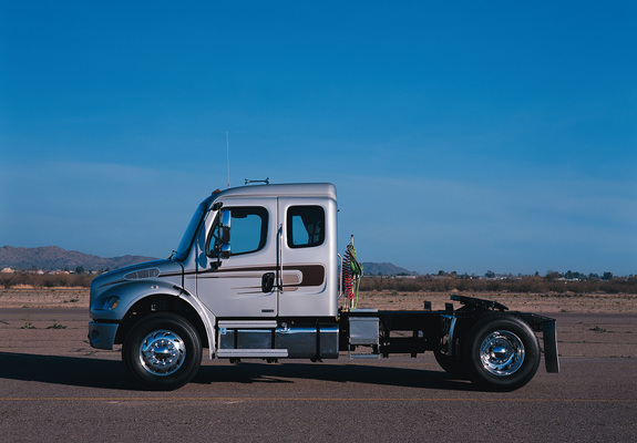 Freightliner Business Class M2 106 Extended Cab 2002 wallpapers