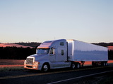 Freightliner Century Class Raised Roof 1995 wallpapers