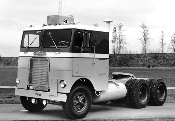 White-Freightliner WF8164T 1962 wallpapers