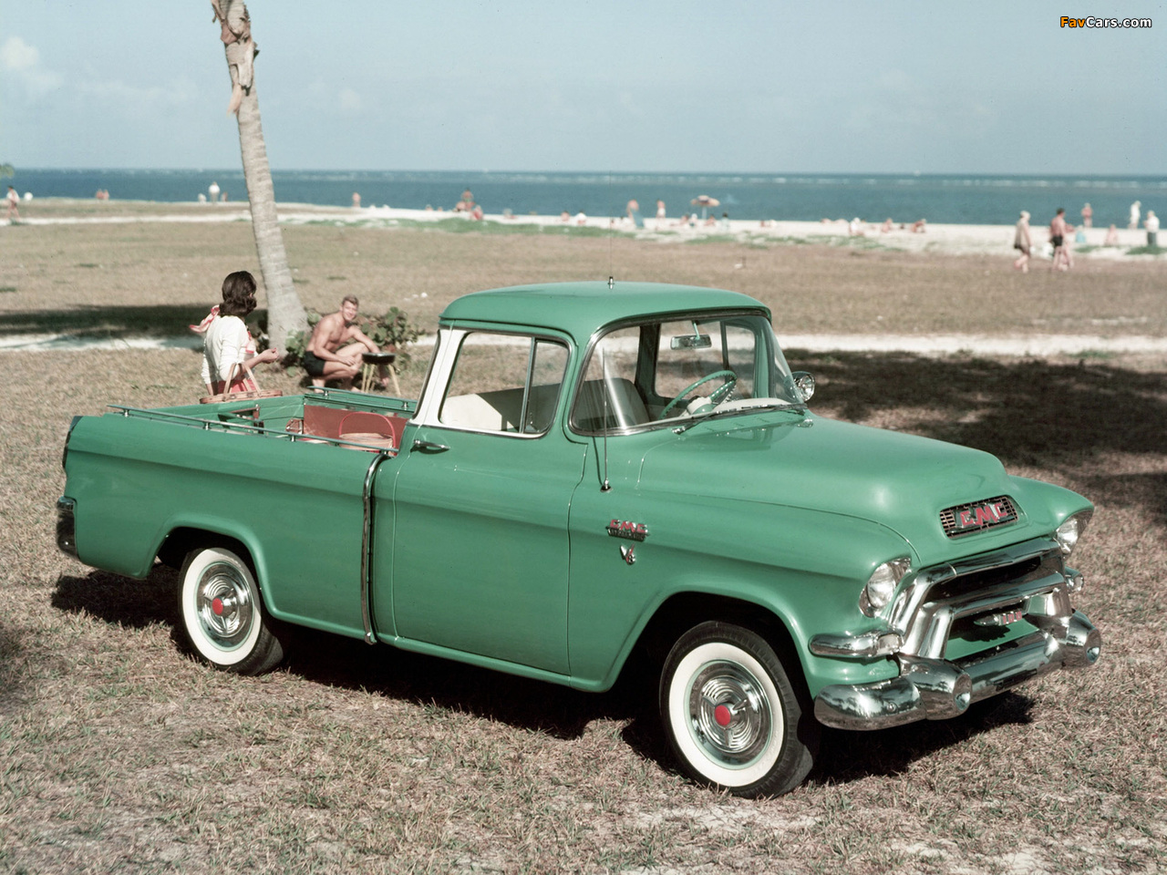 GMC S-100 Suburban Pickup 1955–56 pictures (1280 x 960)