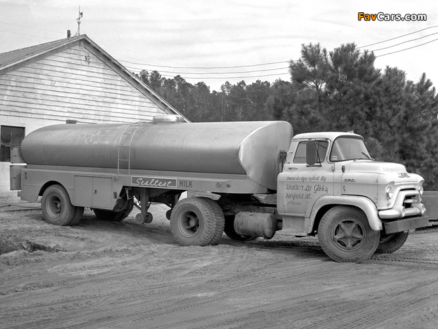 Photos of 1955–59 GMC F370 COE Tractor Truck (640 x 480)