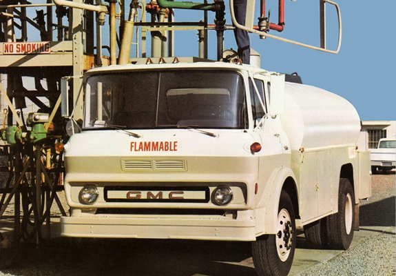 Images of GMC L-Series Tanker 1960–84