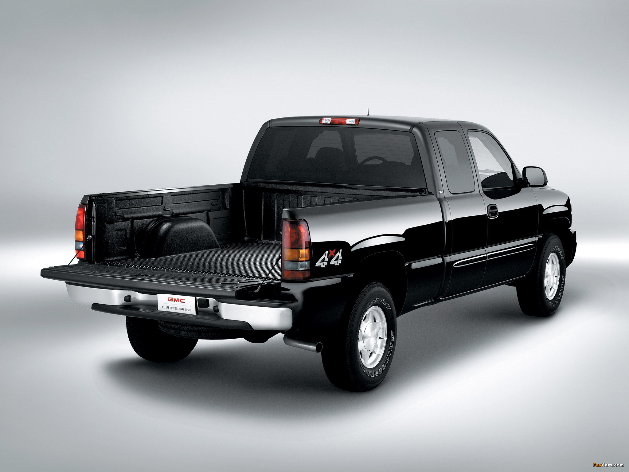 GMC Sierra Extended Cab 2002–06 pictures (2048 x 1536)