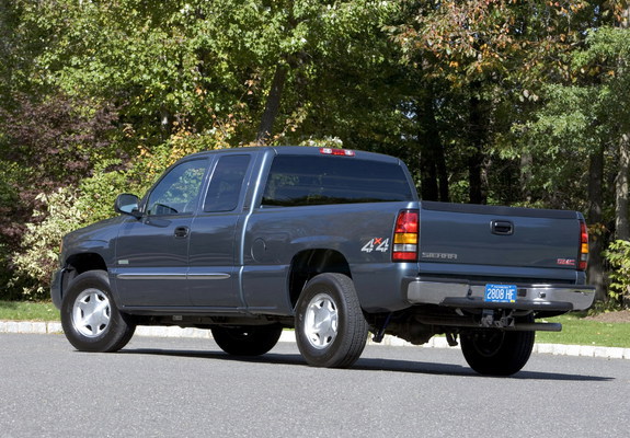 Images of GMC Sierra Hybrid Extended Cab 2006