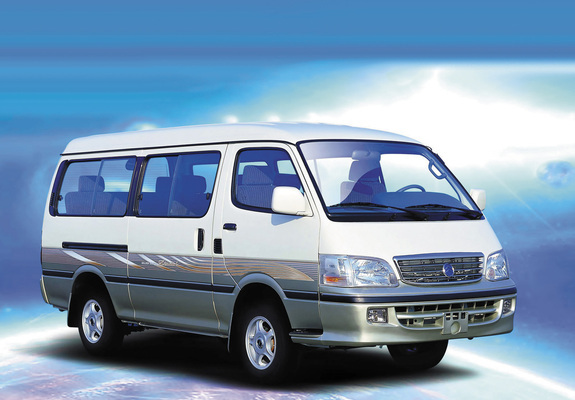 Golden Dragon MPV 2006–10 pictures