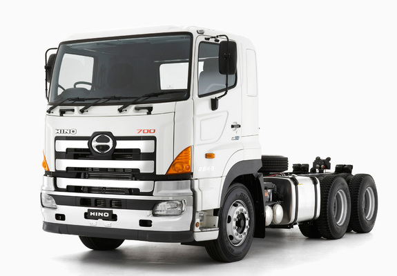 Images of Hino 700 SS 2848 2003