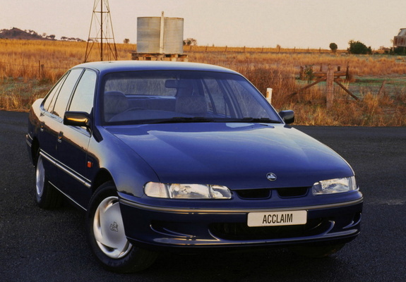 Pictures of Holden VR Commodore Acclaim 1993–95