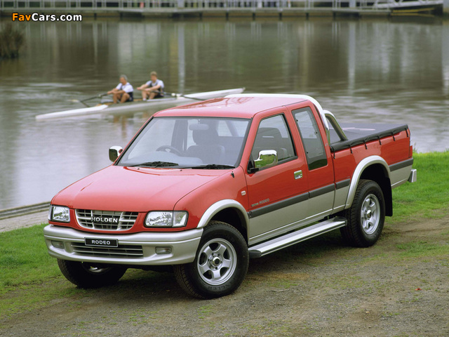 Images of Holden Rodeo LT Sport Space Cab 2000–03 (640 x 480)