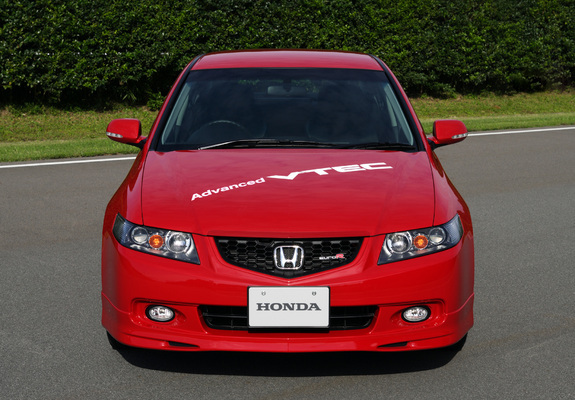 Images of Honda Accord Euro-R Sedan (CL7) 2002–05