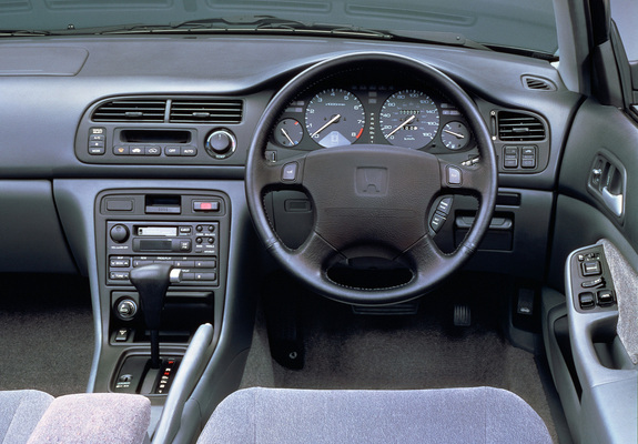 Pictures of Honda Accord SiR Coupe (CD8) 1996–98