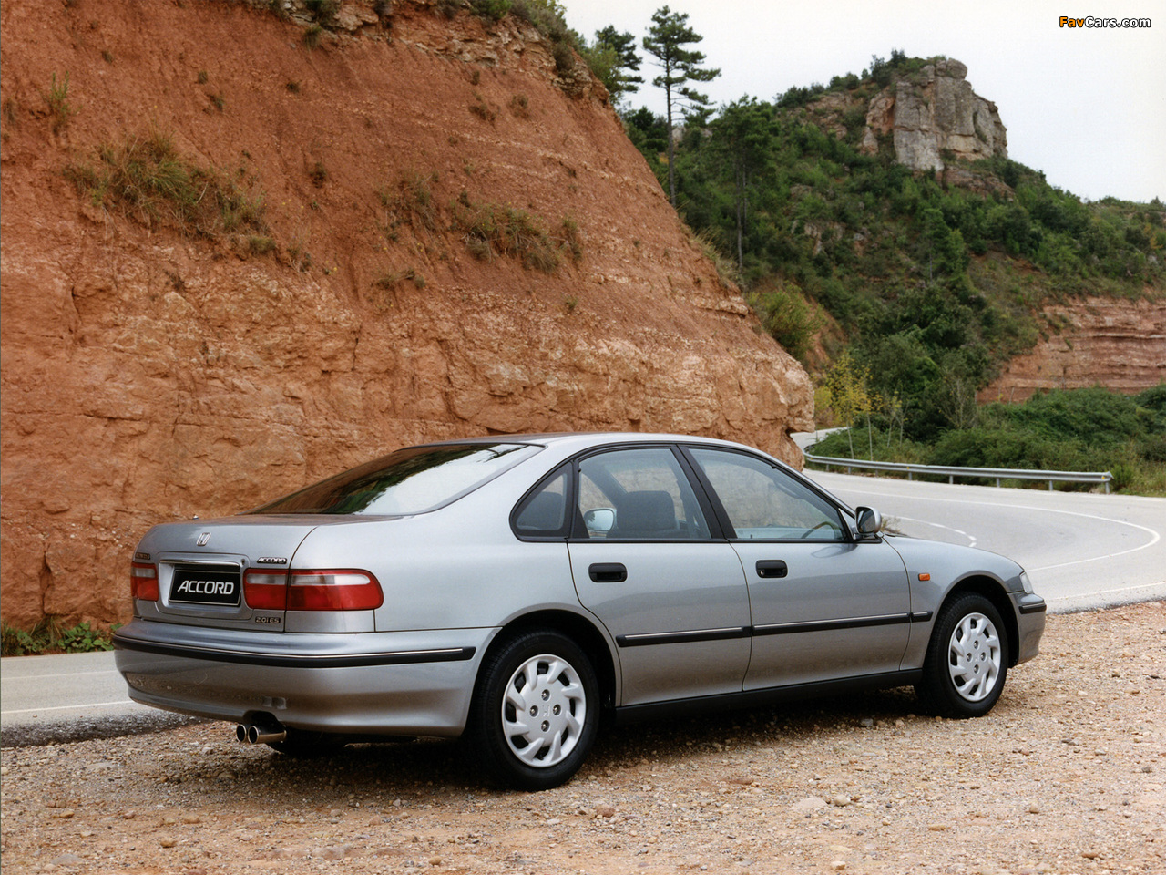 Honda Accord Sedan (CD) 1996–98 wallpapers (1280 x 960)