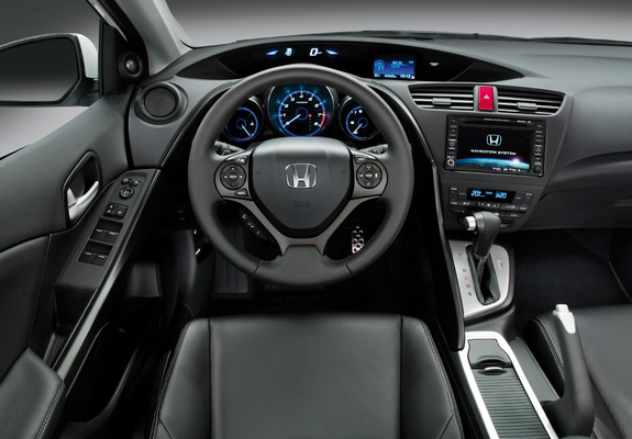 Honda Civic Hatchback 2011 images