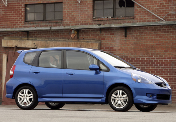 Pictures of Honda Fit Sport US-spec (GD) 2006–08