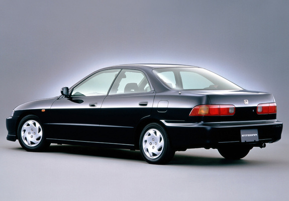 Honda Integra Style S Sedan (DB6) 1999–2000 pictures