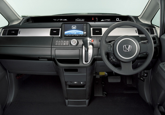 Images of Honda Stepwgn Spada 2007–09