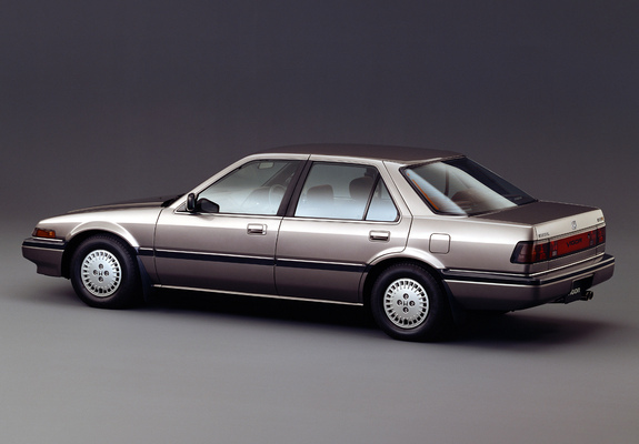Pictures of Honda Vigor Sedan 1985–89