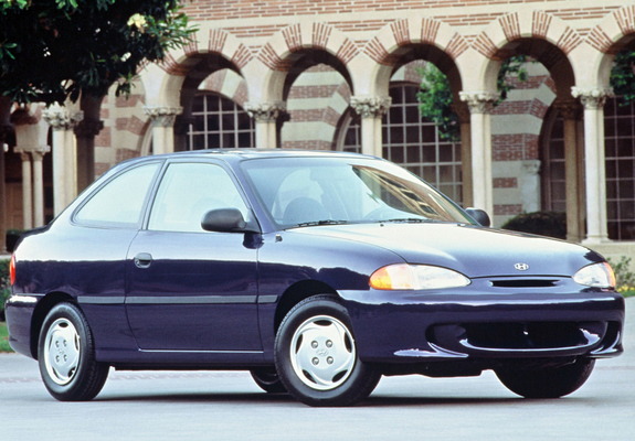 Hyundai Accent 3-door US-spec 1994–96 photos