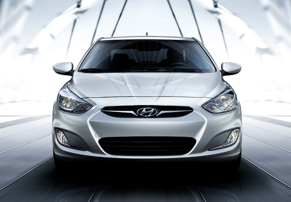 Photos of Hyundai Accent US-spec (RB) 2011