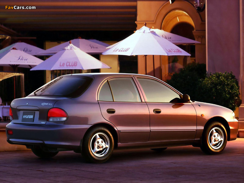 Hyundai Accent 5-door 1996–2000 wallpapers (800 x 600)
