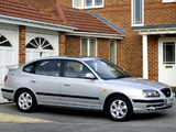 Hyundai Elantra Hatchback UK-spec (XD) 2003–06 images