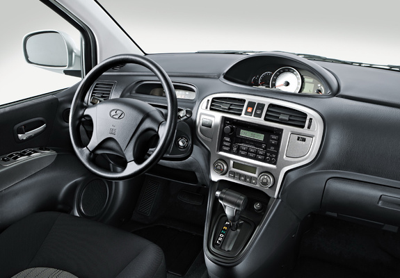 Pictures of Hyundai Matrix 2008–10