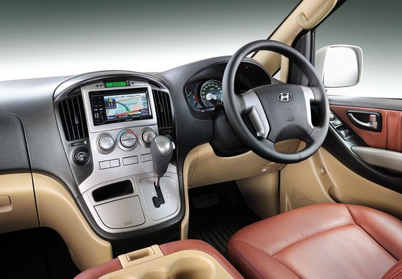 Pictures of Hyundai Grand Starex Royale 2011
