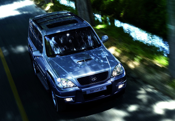 Hyundai Terracan 2004–07 images