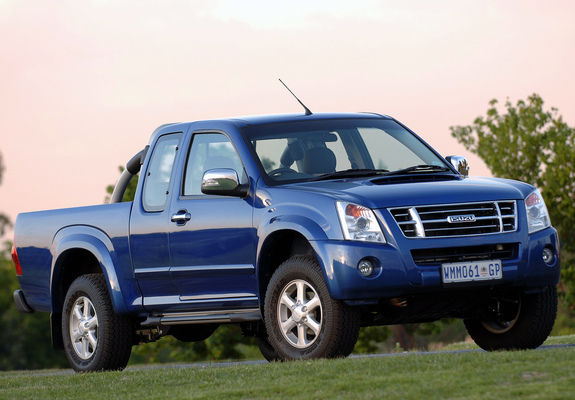 Images of Isuzu KB Extended Cab 2007–10