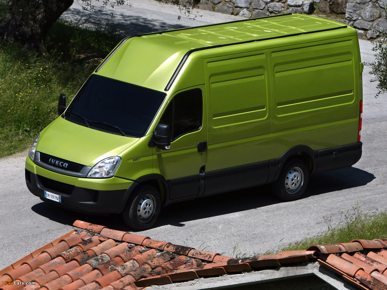 Iveco EcoDaily Van 2009–11 photos (1280 x 960)
